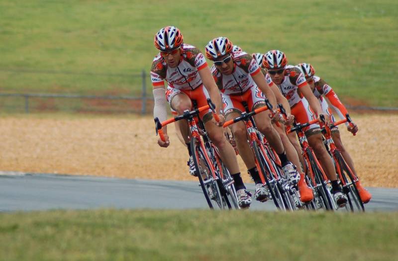 Team building : Défendez les couleurs de votre entreprise au Bol d'Or Vélo en équipe au Circuit Paul Ricard du Castellet !